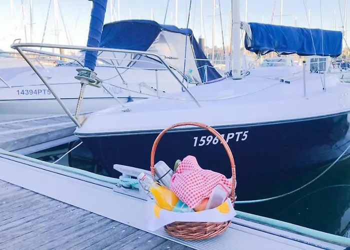 Veleiro D'ouro 船屋